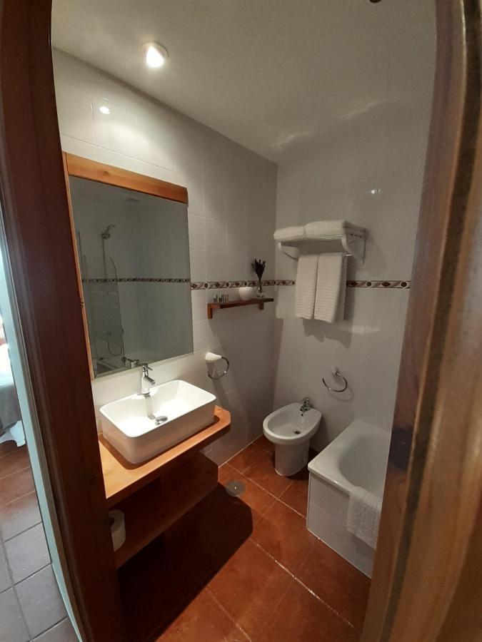 La Casona Del Jou Guest House Ortiguero ภายนอก รูปภาพ