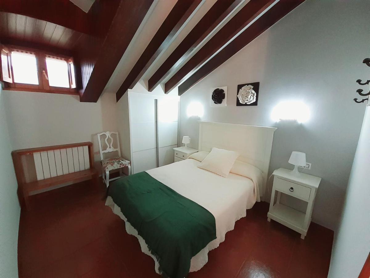 La Casona Del Jou Guest House Ortiguero ภายนอก รูปภาพ
