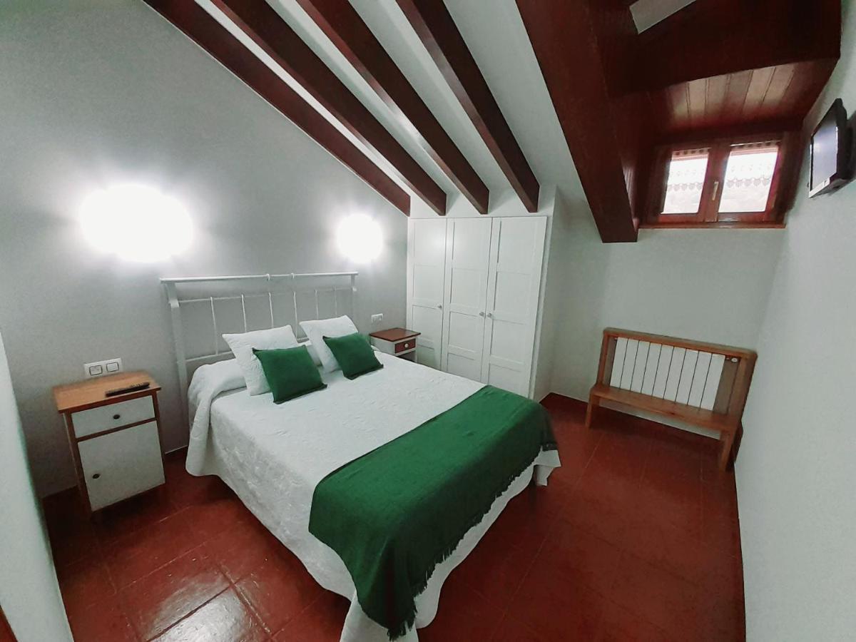 La Casona Del Jou Guest House Ortiguero ภายนอก รูปภาพ