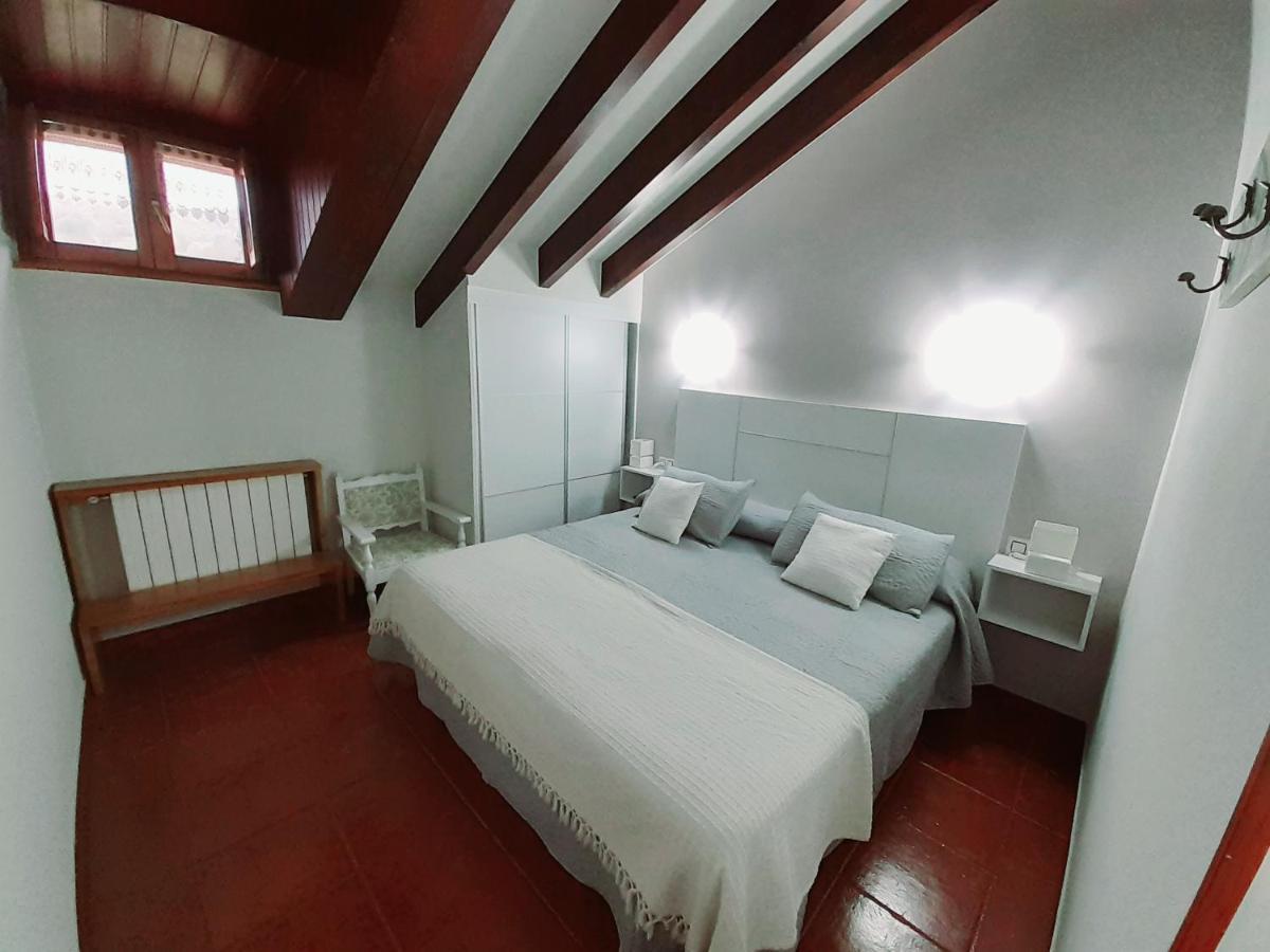 La Casona Del Jou Guest House Ortiguero ภายนอก รูปภาพ