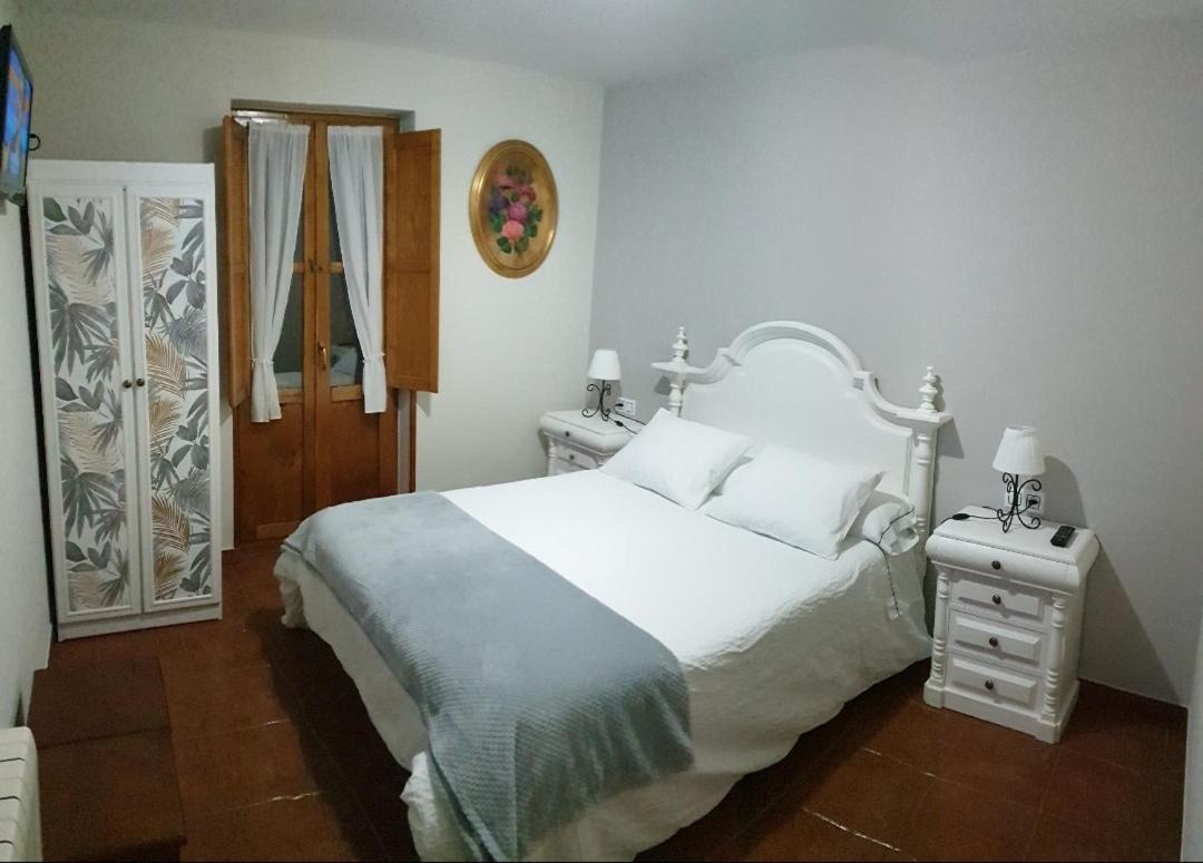 La Casona Del Jou Guest House Ortiguero ภายนอก รูปภาพ