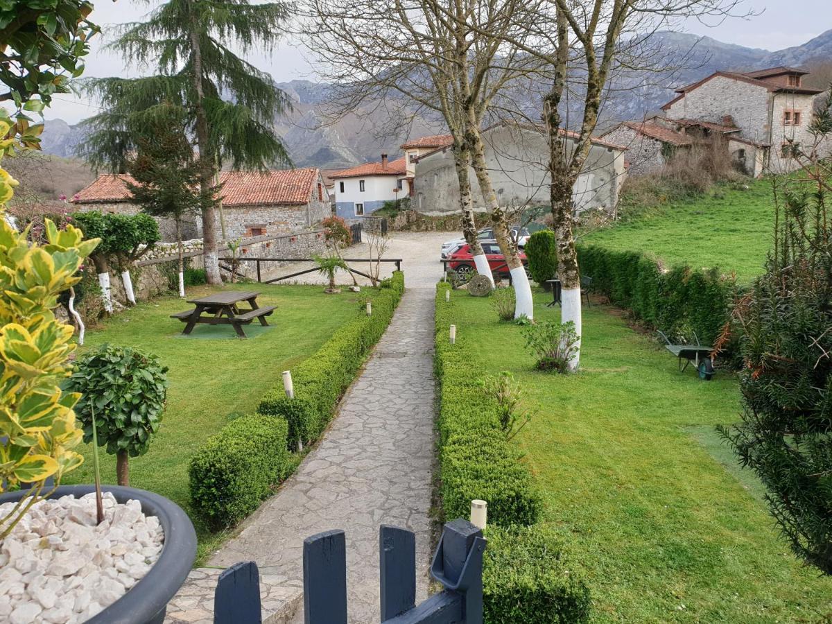 La Casona Del Jou Guest House Ortiguero ภายนอก รูปภาพ